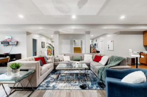 Spacious Luxury Retreat 8 Bed Oasis with 6 Baths